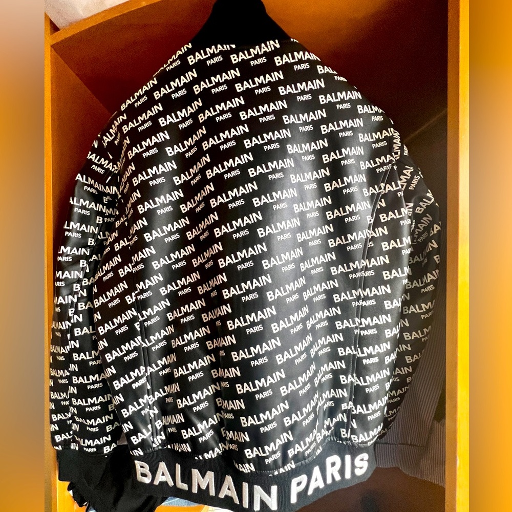 Balmain Paris - Picture 11 of 16